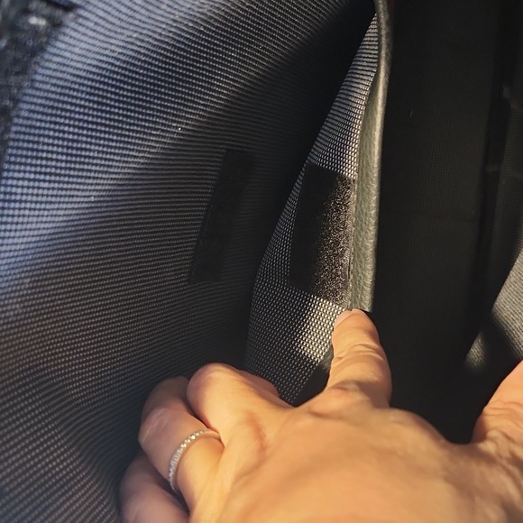 Upcycled billboard large bag or purse HO-LO red - Picture 6 of 14